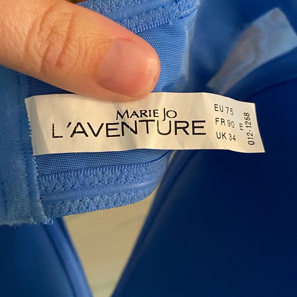 L’AVENTURE T-Shirt Bra 🦋 34E - Euro sizing - Picture 5 of 5